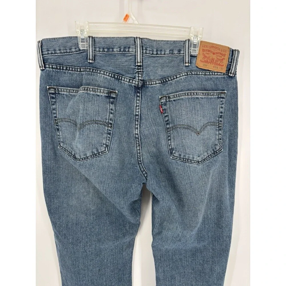 Levi’s 559 Relaxed Straight Jeans Men’s W38 L32 Medium Wash Zipper Fly